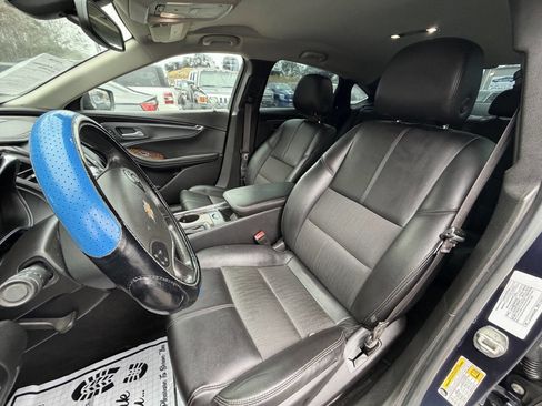 Used 2015 Chevrolet Impala LT image 26