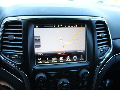 Used 2014 Jeep Grand Cherokee Limited w/ Luxury Group II image 25