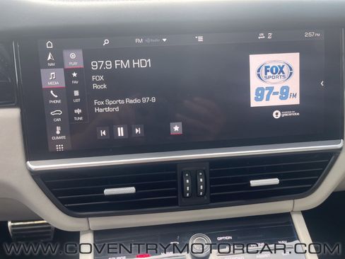 Used 2019 Porsche Cayenne S image 14