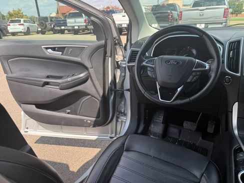 Used 2018 Ford Edge SEL w/ Equipment Group 201A AWD/4WD image 17