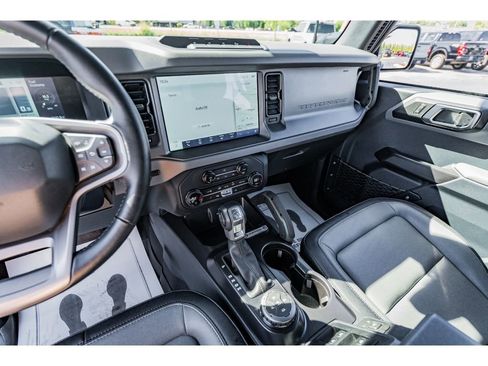 Used 2024 Ford Bronco Everglades image 14