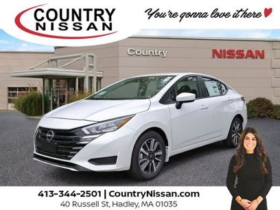 New 2025 Nissan Versa SV w/ Trunk Package