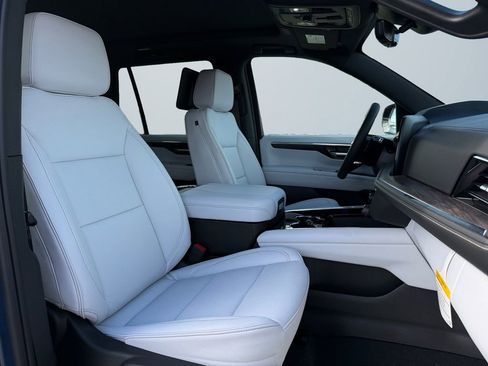 New 2025 Chevrolet Tahoe Premier image 15