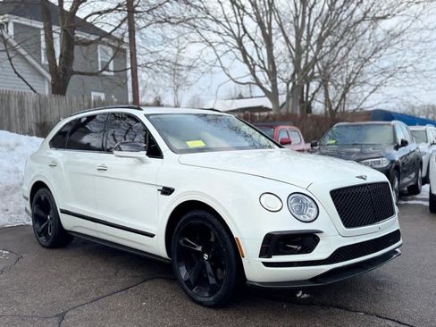 Used 2017 Bentley Bentayga image 7