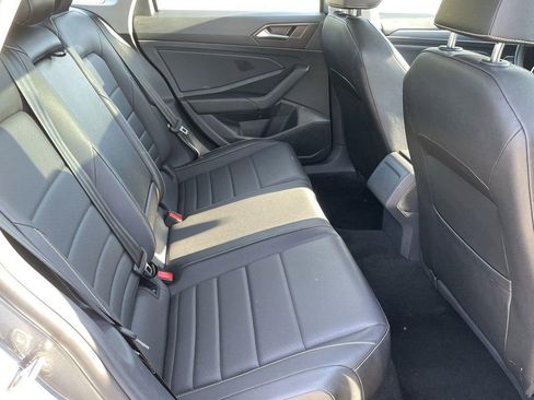 Used 2024 Volkswagen Jetta SE image 25