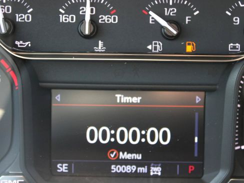 Used 2021 GMC Sierra 1500 SLT w/ SLT Convenience Package AWD/4WD image 31