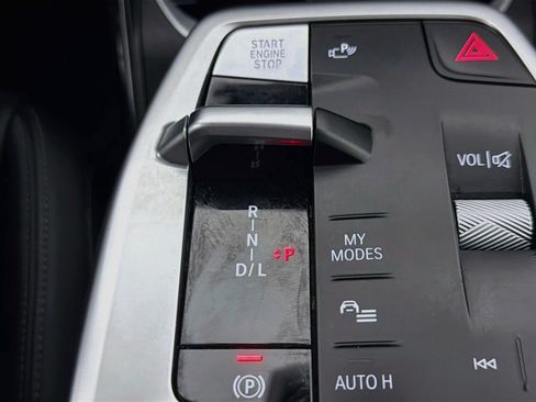 Used 2026 BMW X2 xDrive28i AWD/4WD image 25