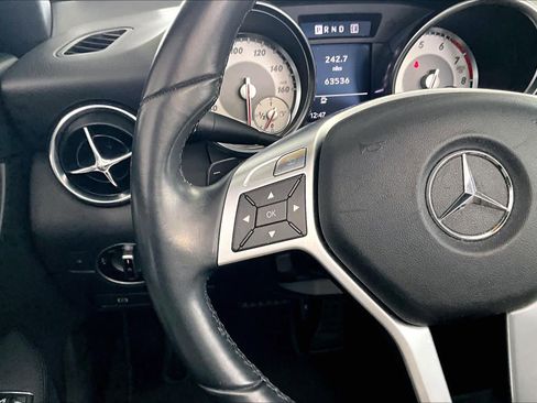 Used 2012 Mercedes-Benz SLK 350 image 24