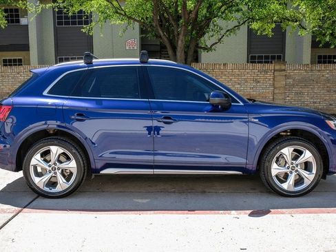 Used 2022 Audi Q5 2.0T Prestige w/ Prestige Package image 14