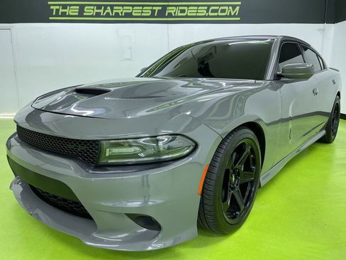 Used 2019 Dodge Charger Scat Pack image 5