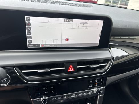 Used 2024 Kia Seltos S FWD image 17