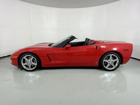 Used 2008 Chevrolet Corvette Convertible w/ Preferred Equipment Group image 10