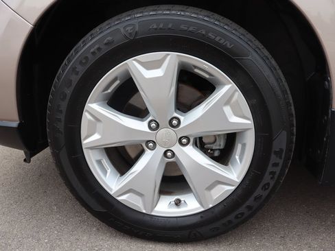 Used 2015 Subaru Forester 2.5i Premium w/ All-Weather Package AWD/4WD image 42