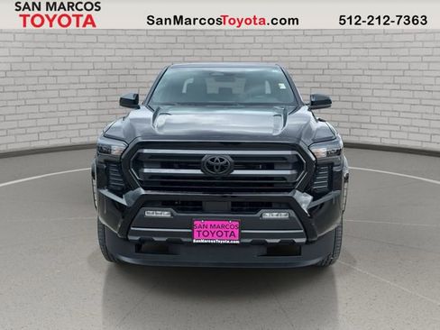 Used 2025 Toyota Tacoma SR5 AWD/4WD image 2