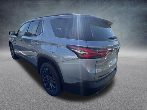 Used 2023 Chevrolet Traverse RS image 8