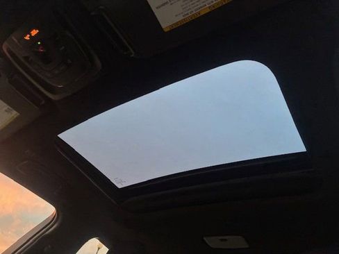 Used 2024 Toyota Corolla SE w/ SE Premium Package image 16