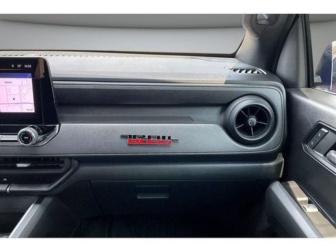 Used 2024 Chevrolet Colorado Trail Boss w/ Advanced Trailering Package AWD/4WD image 46