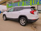 Used 2024 GMC Terrain SLE image 4