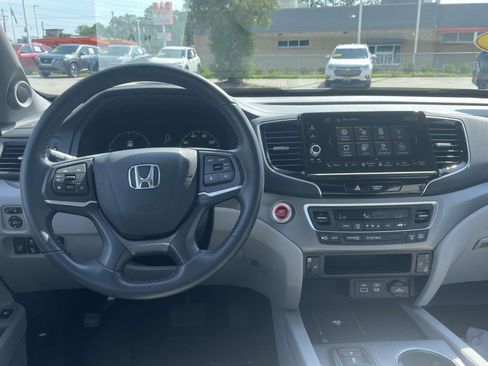 Used 2024 Honda Ridgeline RTL image 11
