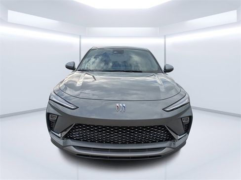 New 2026 Buick Envista Avenir image 8