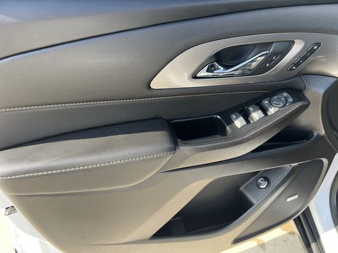 Used 2023 Chevrolet Traverse Premier w/ Redline Edition image 13