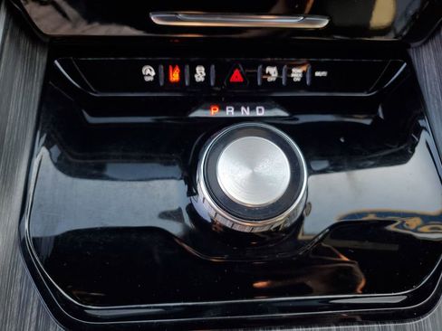 Used 2024 Jeep Wagoneer Series II w/ Flexible Seating Group image 27