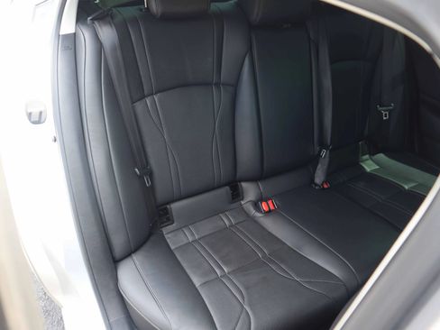 Used 2020 Lexus ES 350 w/ Accessory Package FWD image 4