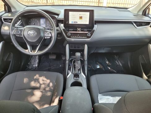 Used 2024 Toyota Corolla Cross LE FWD image 16