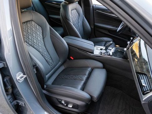 Used 2023 BMW 530i xDrive w/ M Sport Package image 30