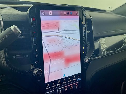 New 2025 RAM 3500 Limited image 15