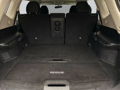Used 2017 Nissan Rogue S AWD/4WD image 14