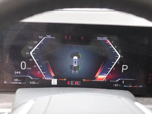 Used 2023 BMW X7 xDrive40i w/ Executive Package image 18