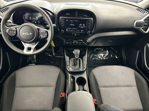 Used 2024 Kia Soul LX w/ Option Group 015 image 12