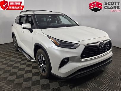 Used 2022 Toyota Highlander XLE
