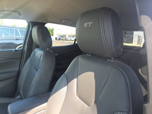 Used 2024 Buick Encore GX Sport Touring w/ Comfort Package FWD image 11