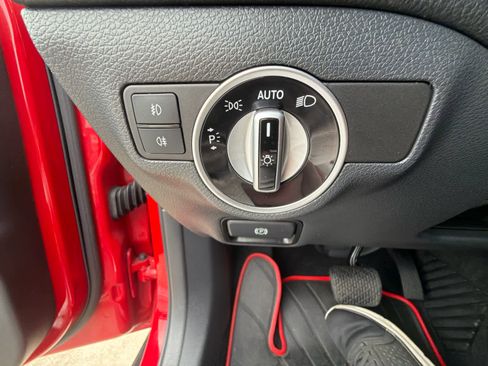 Used 2018 Mercedes-Benz GLA 250 4MATIC image 18