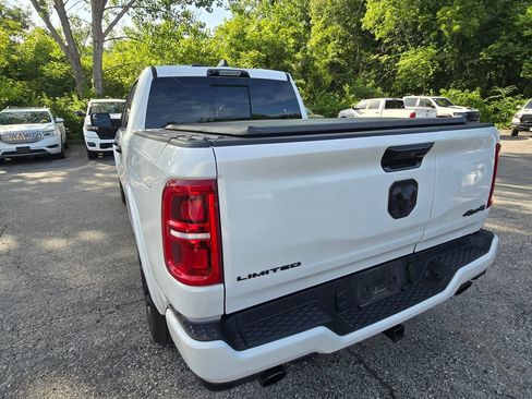 Used 2025 RAM 1500 Limited AWD/4WD image 5