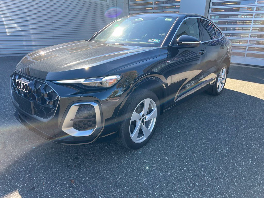 Used 2025 Audi Q5 Premium Plus AWD/4WD image 3