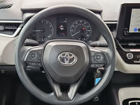 Used 2025 Toyota Corolla LE FWD image 20