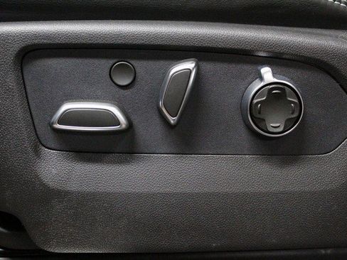 New 2026 GMC Sierra 1500 AT4X image 19