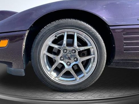 Used 1992 Chevrolet Corvette Convertible RWD image 25