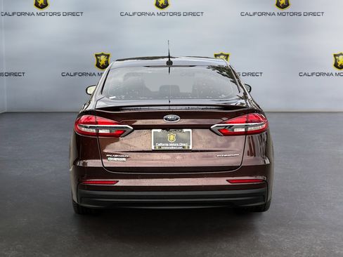 Used 2019 Ford Fusion Energi Titanium image 4