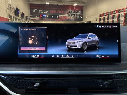 Used 2025 BMW X5 sDrive40i w/ Parking Assistance Package RWD image 32