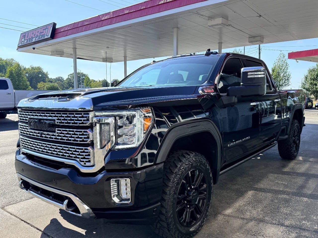 Used 2021 GMC Sierra 2500 Denali w/ Denali Black Diamond Edition AWD/4WD image 16