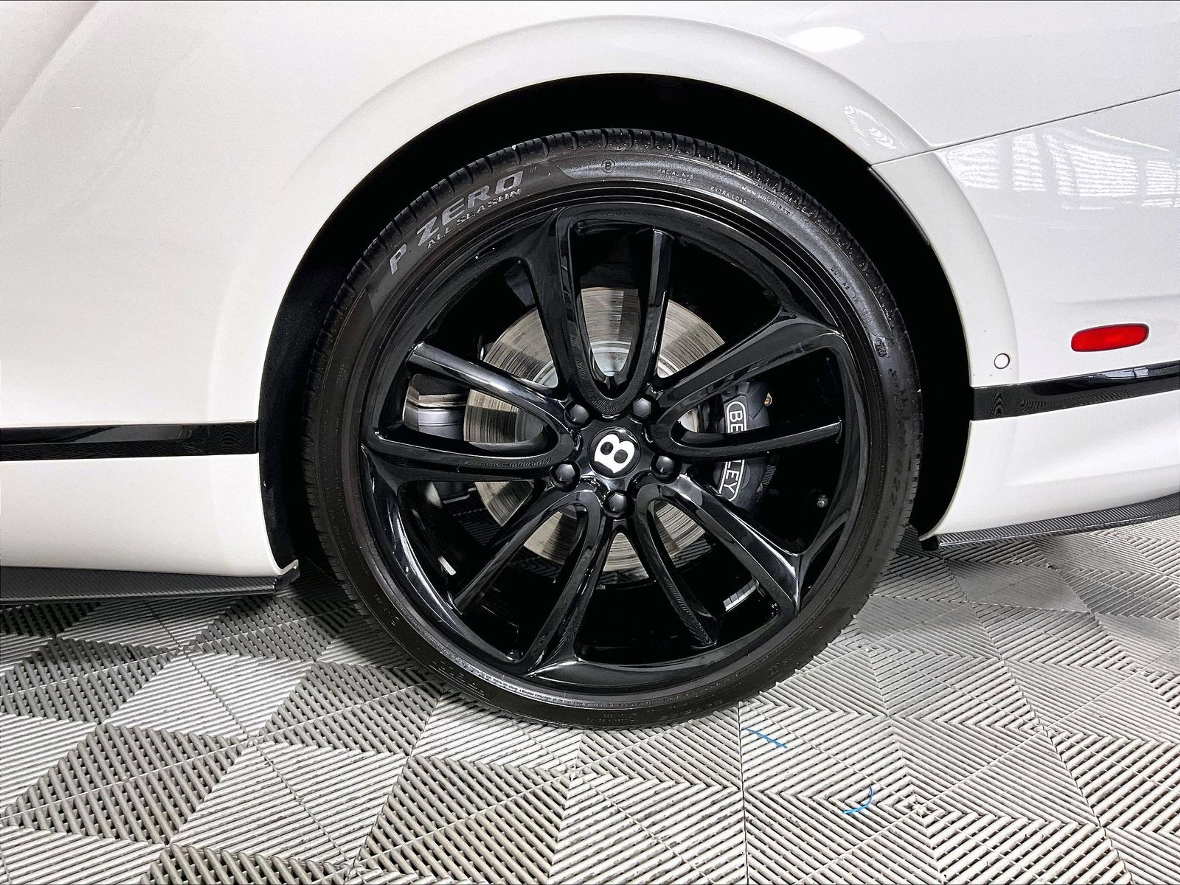 Used 2021 Bentley Continental GT Mulliner AWD/4WD image 28