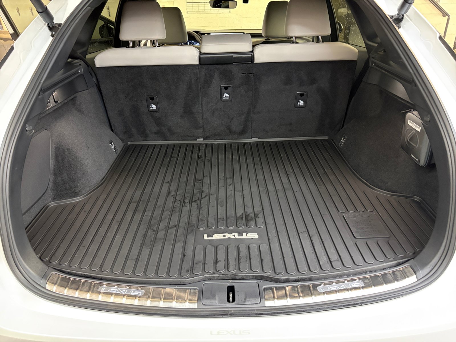 Used 2026 Lexus RX 350h w/ Convenience Package AWD/4WD image 32