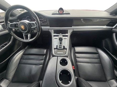 Used 2018 Porsche Panamera 4S image 27
