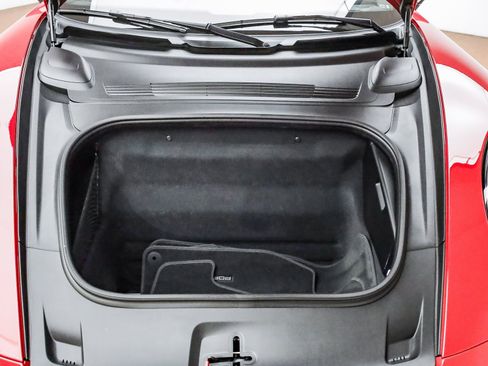 Used 2024 Porsche 911 Carrera 4 GTS image 32