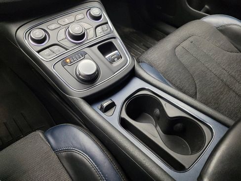 Used 2015 Chrysler 200 S w/ Navigation & Sound Group I AWD/4WD image 26
