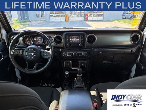 Used 2018 Jeep Wrangler Unlimited Sport AWD/4WD image 10